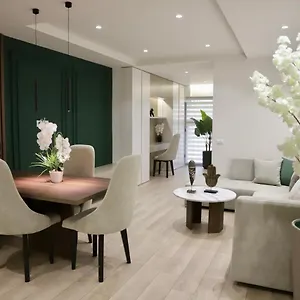 https://la-grand-pazari-i-ri.albaniahotels.org