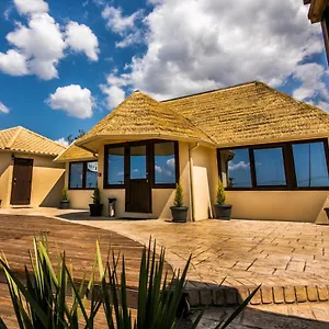 https://ask-cozy-rooms.hotelschalkidiki.net