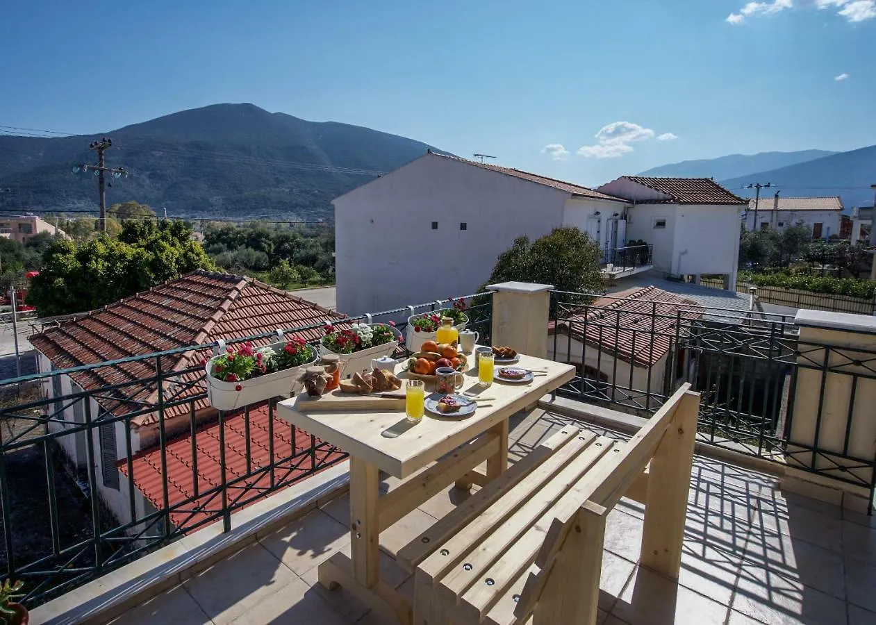 House Of Hats - Next To The Coast - Karavomylos Holiday home